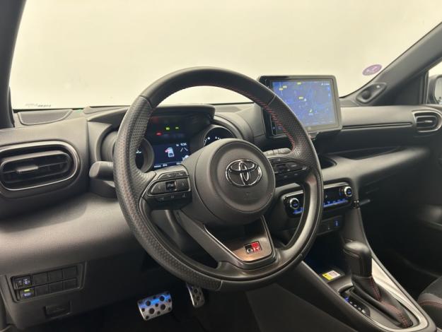 TOYOTA Yaris 116h GR SPORT  