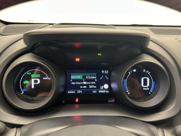 TOYOTA Yaris 116h GR SPORT  