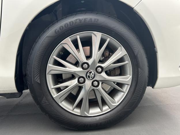 TOYOTA Yaris 110 VVT-i CVT Dynamic  