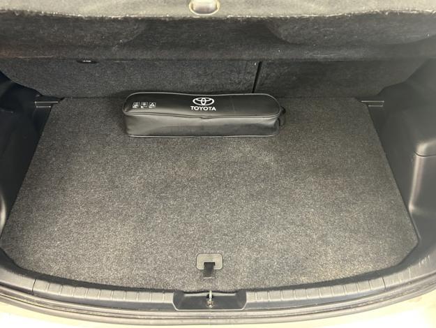 TOYOTA Yaris 110 VVT-i CVT Dynamic  
