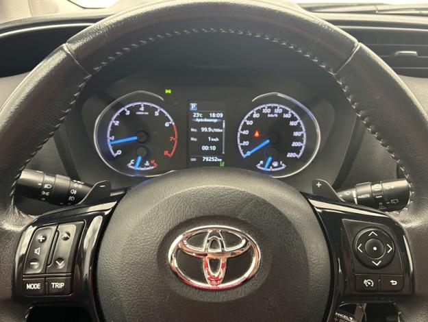 TOYOTA Yaris 110 VVT-i CVT Dynamic  