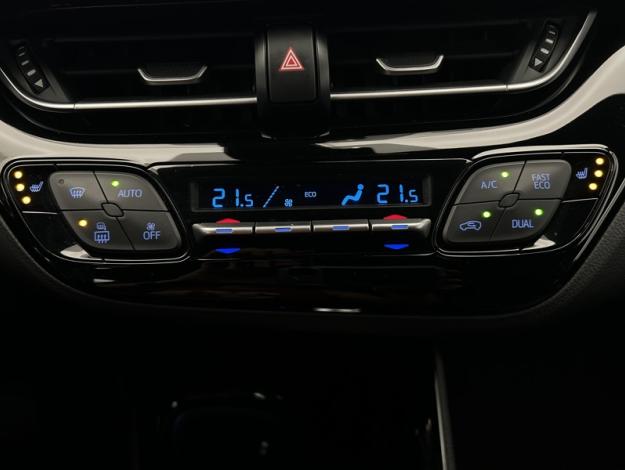 TOYOTA C-HR 1.8 HYBRIDE 122 GRAPHIC  PACK PREMIUM