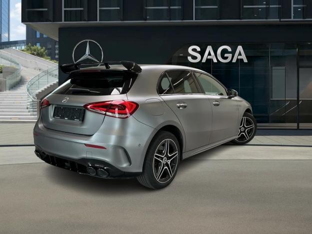 MERCEDES-BENZ A 250 e AMG Line  