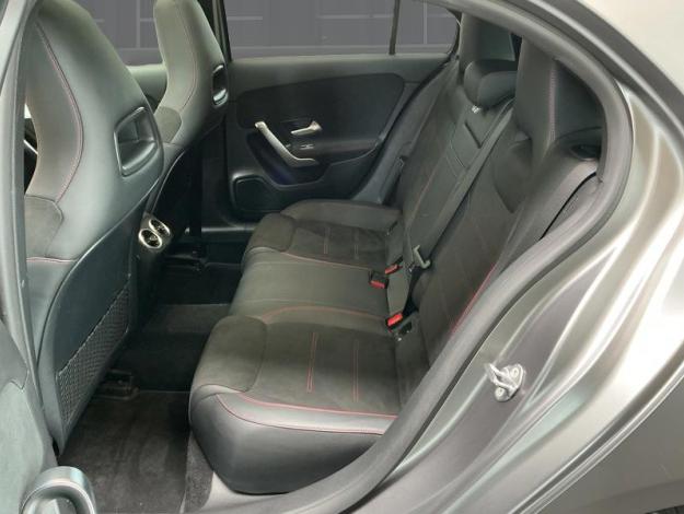 MERCEDES-BENZ A 250 e AMG Line  