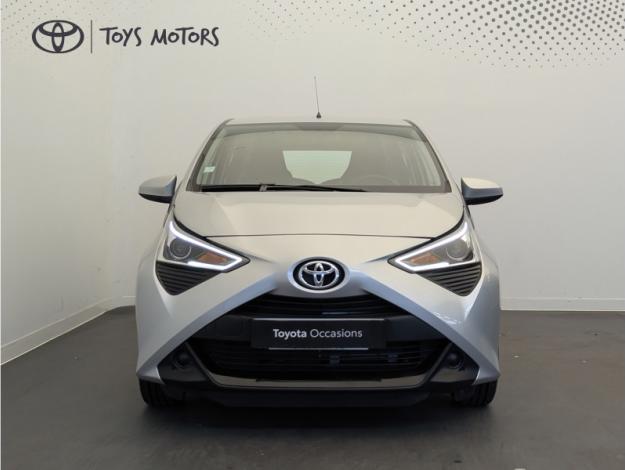 TOYOTA Aygo 1.0 VVT-i x-play X-SHIFT  