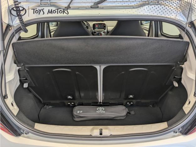 TOYOTA Aygo 1.0 VVT-i x-play X-SHIFT  