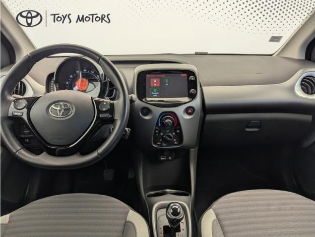 TOYOTA Aygo 1.0 VVT-i x-play X-SHIFT  