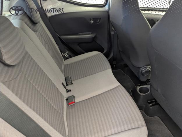 TOYOTA Aygo 1.0 VVT-i x-play X-SHIFT  