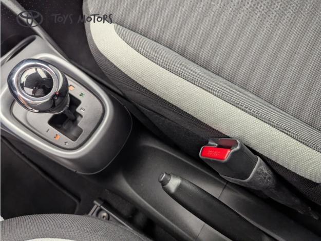 TOYOTA Aygo 1.0 VVT-i x-play X-SHIFT  