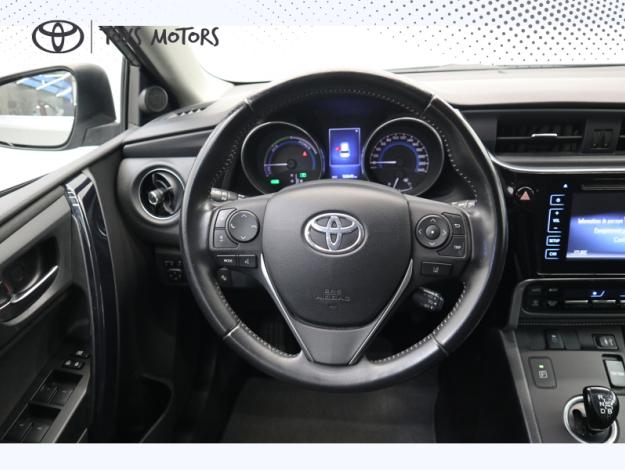 TOYOTA Auris Hybride 136h Design  