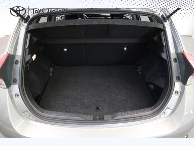 TOYOTA Auris Hybride 136h Design  