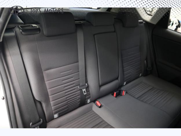 TOYOTA Auris Hybride 136h Design  