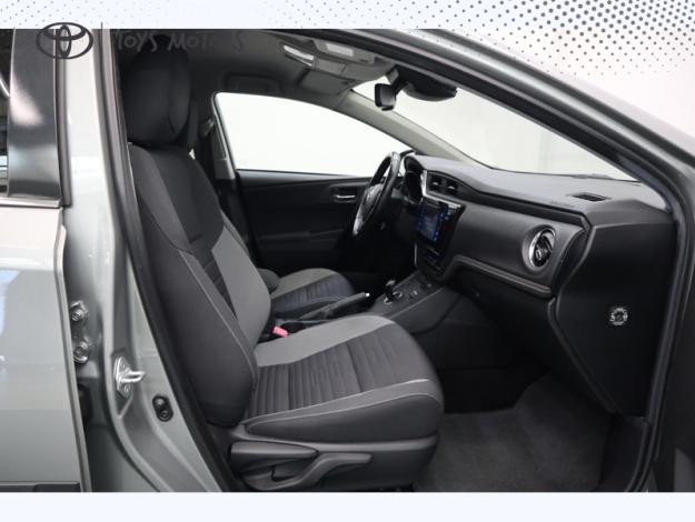 TOYOTA Auris Hybride 136h Design  