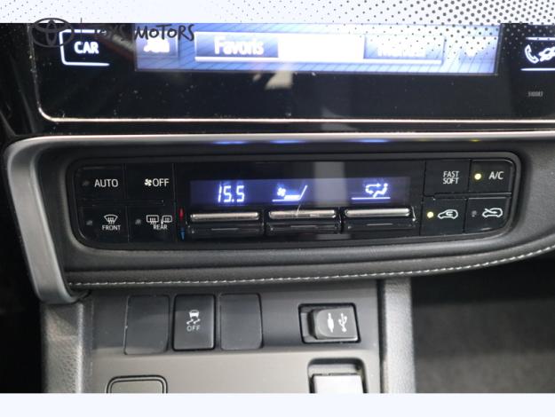 TOYOTA Auris Hybride 136h Design  
