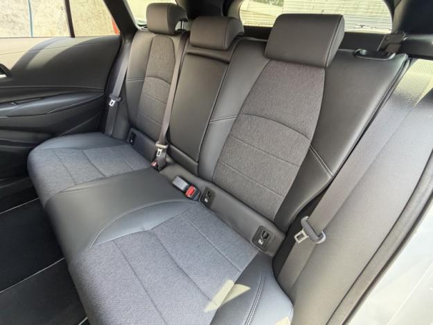 TOYOTA Corolla Touring Sports Hybrid Design   