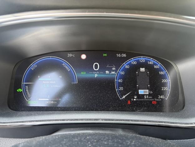 TOYOTA Corolla Touring Sports Hybrid Design   