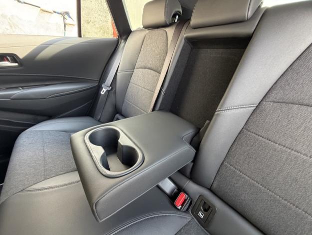 TOYOTA Corolla Touring Sports Hybrid Design   