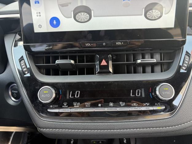 TOYOTA Corolla Touring Sports Hybrid Design   