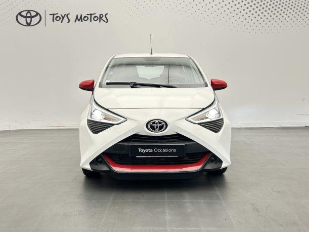 TOYOTA Aygo 1.0 VVT-i x-play  