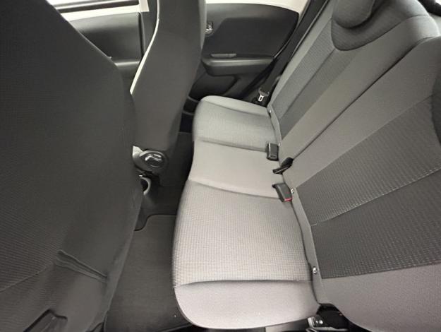 TOYOTA Aygo 1.0 VVT-i x-play  