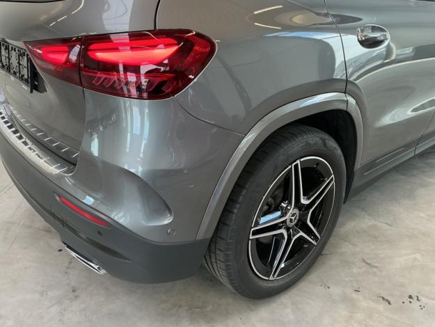 MERCEDES-BENZ GLA 180 AMG Pack Night Toit Pano  