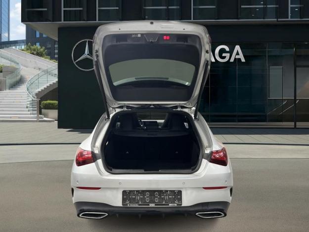 MERCEDES-BENZ CLA 180 Shooting Brake AMG Line Premium Plus 