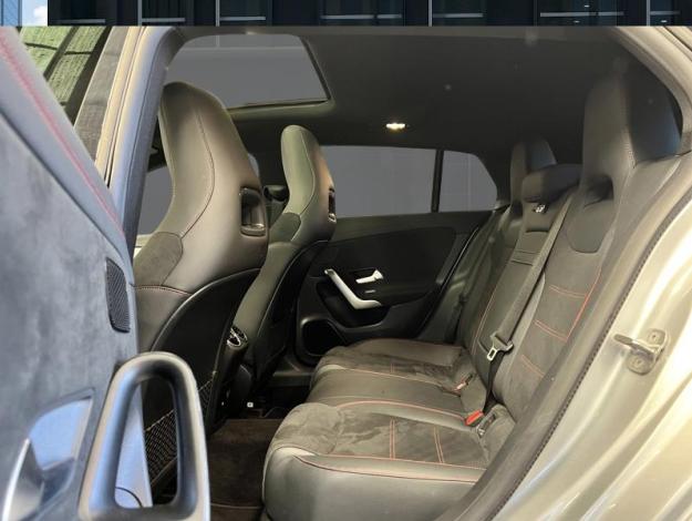 MERCEDES-BENZ CLA 180 Shooting Brake AMG Line Premium Plus 