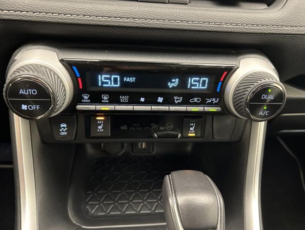 TOYOTA RAV4 2WD Dynamic Business   