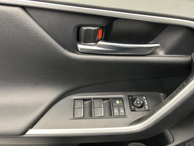 TOYOTA RAV4 2WD Dynamic Business   