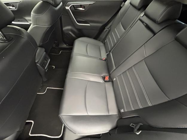 TOYOTA RAV4 2WD Dynamic Business   