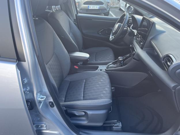 TOYOTA Yaris Hybride 116h Design  1.5 116 ch 