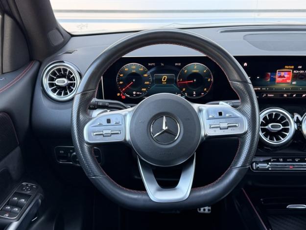 MERCEDES-BENZ GLB 220 d 4MATIC AMG Line  