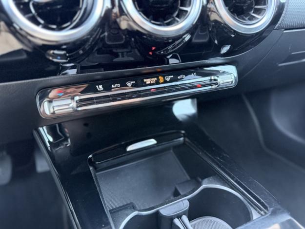 MERCEDES-BENZ Classe A 180 d Progressive Line  