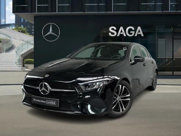 MERCEDES-BENZ A 180 Essential Line  