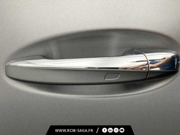 MERCEDES-BENZ EQA 250+ AMG Line  