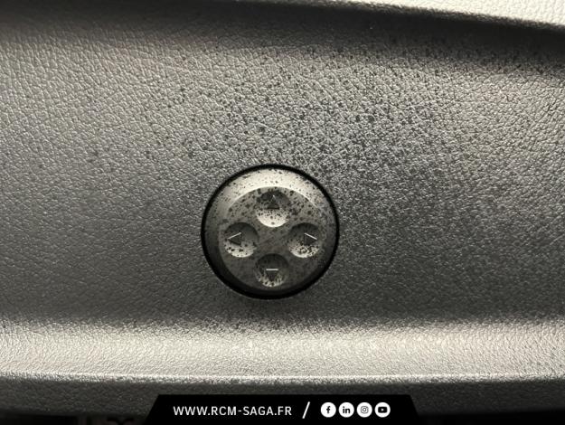 MERCEDES-BENZ EQA 250+ AMG Line  