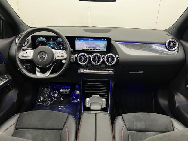 MERCEDES-BENZ GLA 250 e AMG Line  