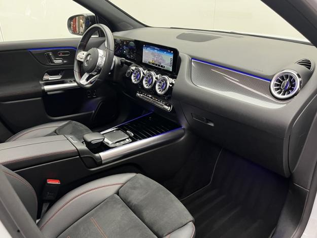 MERCEDES-BENZ GLA 250 e AMG Line  