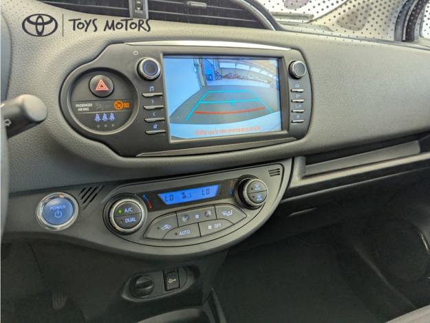 TOYOTA Yaris 1.5 Hybride 100h France business MY19   