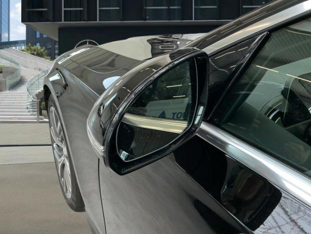 MERCEDES-BENZ E-Klasse E 220 d Limousine