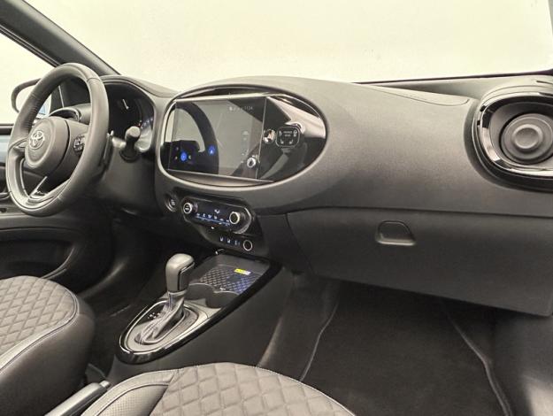 TOYOTA Aygo X Air Collection   