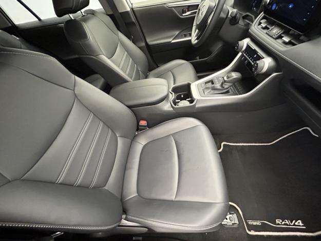 TOYOTA RAV4 2WD Dynamic business  