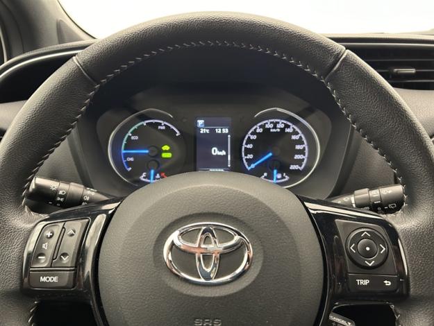 TOYOTA Yaris 1.5 VVT-I HYBRID Collection  