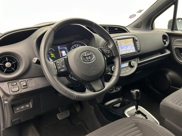 TOYOTA Yaris 1.5 VVT-I HYBRID Collection  