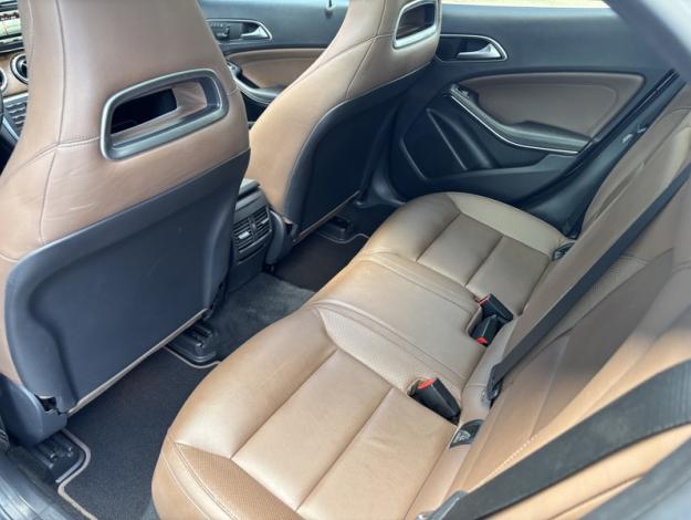 MERCEDES-BENZ GLA 220 CDI 4MATIC Sport Utility Vehicle  