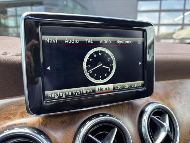 MERCEDES-BENZ GLA 220 CDI 4MATIC Sport Utility Vehicle  