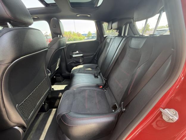 MERCEDES-BENZ Classe B 180 AMG Line Edition  Classe B 180 AMG Line Edition