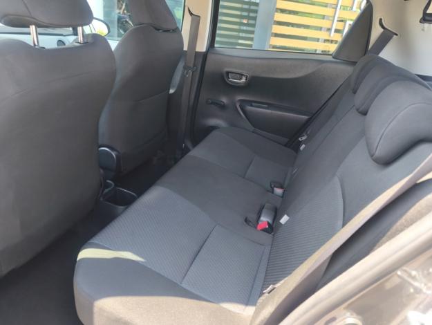 TOYOTA Yaris Hybrid 100h Dynamic  