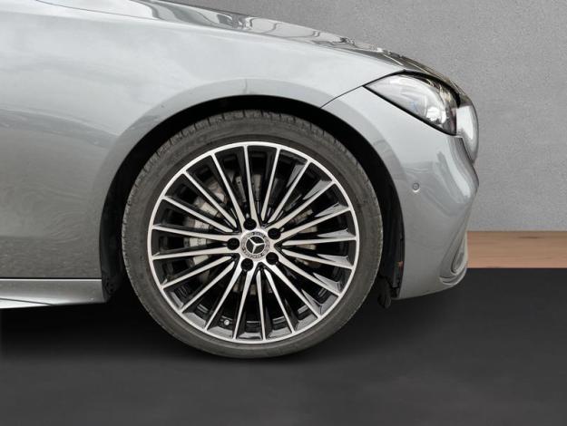 MERCEDES-BENZ C-Třída C 220 d 4MATIC AMG Edition (9/21)