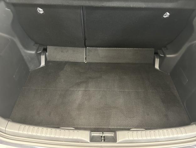 TOYOTA Yaris 70 VVT-i Dynamic  